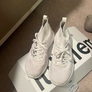 Lululemon chargefeel mid all white size 7